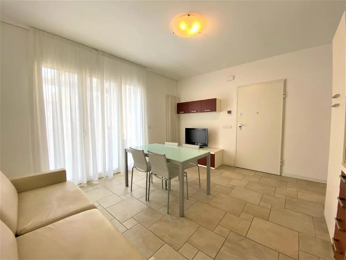 Residenze Mediterranee - Immobiliare Living 리도 디 예솔로