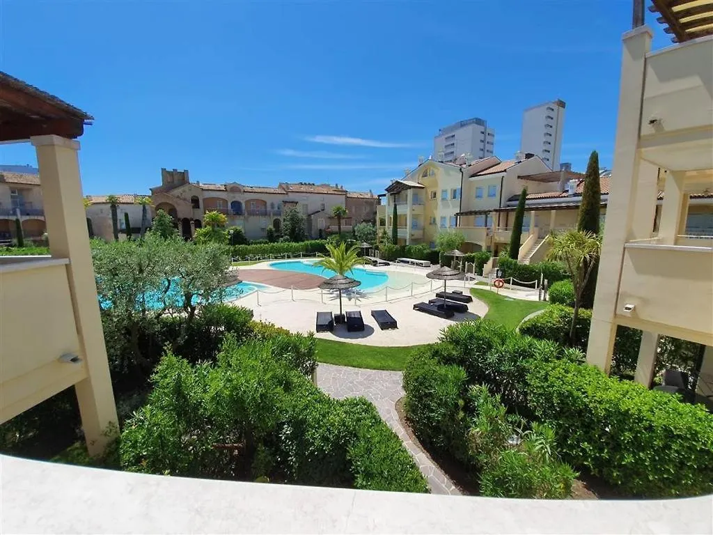 Residenze Mediterranee - Immobiliare Living 리도 디 예솔로 0*,  이탈리아